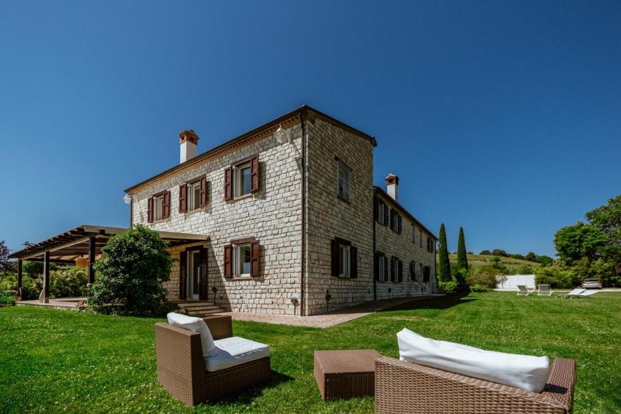 Alle Pendici Del Conero 2*